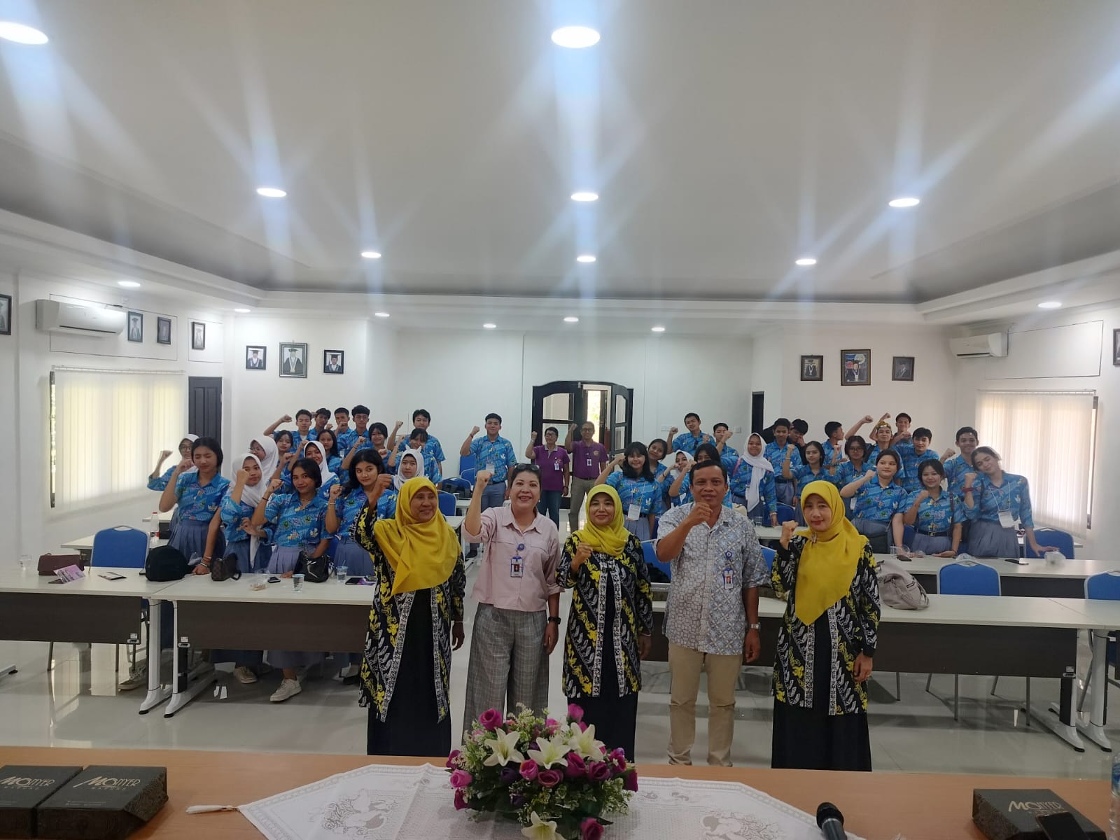 Unud Faculty of Animal Husbandry Receives Visit from SMAN 9 Bogor