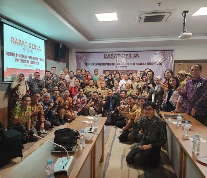 Faculty of Animal Husbandry Unud Attended the 2023 FPPTPI National Working Meeting in Makassar