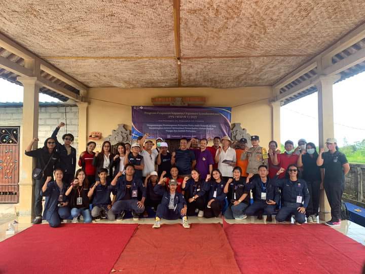 PPK Ormawa DPM-KM FAPET Unud Gelar Sosialisasi dan Pelatihan, Kembangkan  Industri Pakan Mini di Desa Banjarangkan
