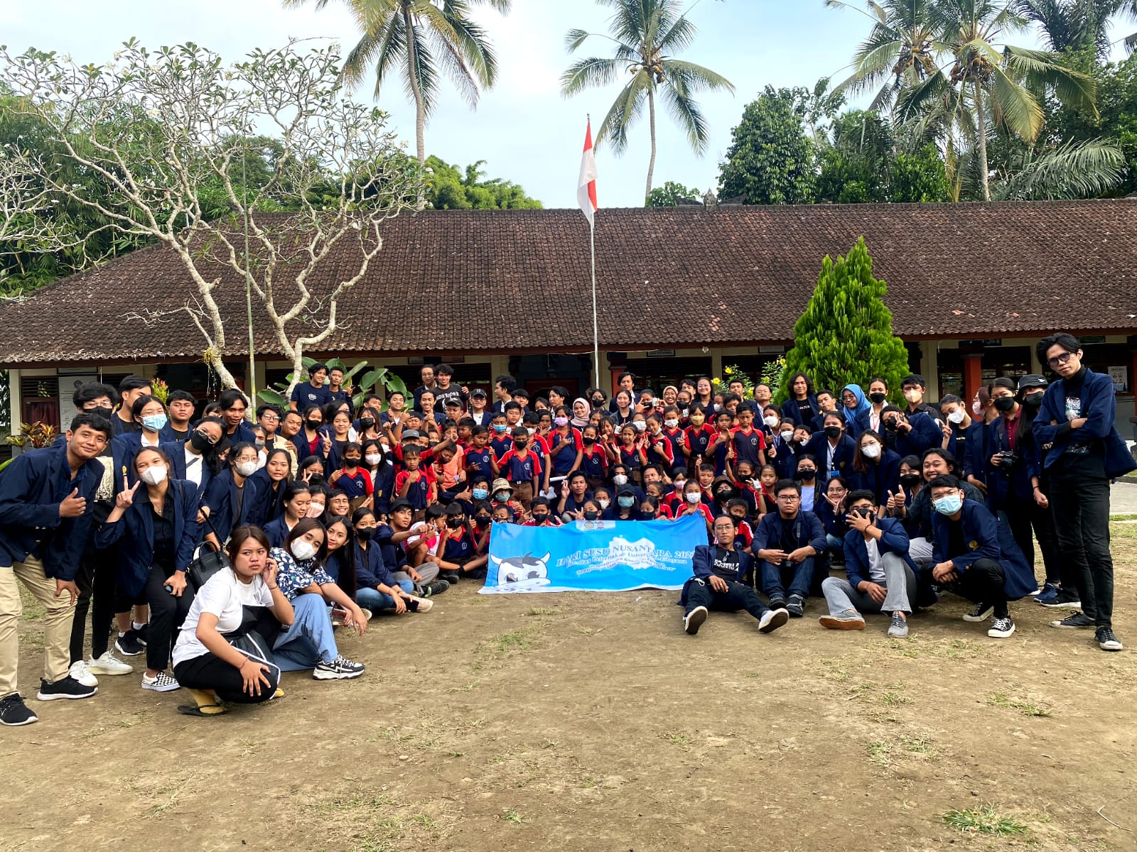 Welcoming Nusantara Milk Day 2022, BEM-KM FAPET UNUD Service Degree at SD 3 Bukian Payangan, Gianyar
